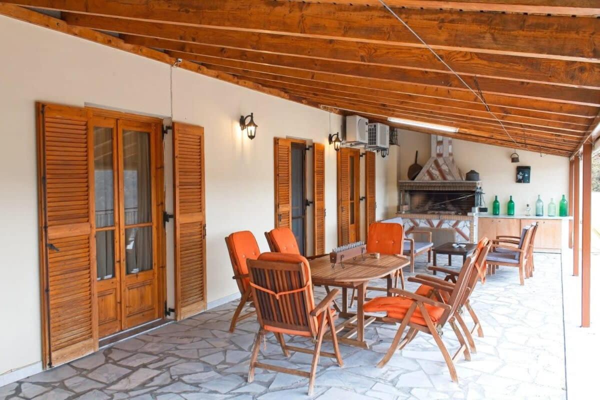 Forest Cosy House - Lagkadia Amazing View Exterior foto
